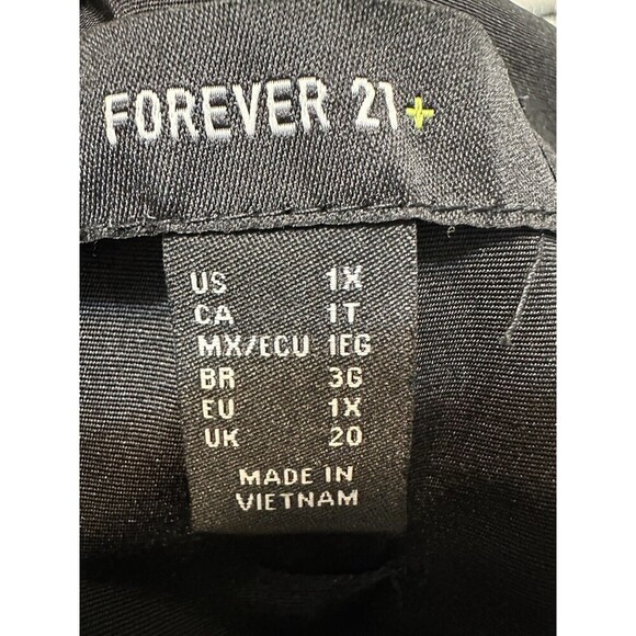 Forever 21 Womans Pleated Paperbag Trousers Size 1X Minimal Capsule Preppy Pinup - Picture 2 of 16